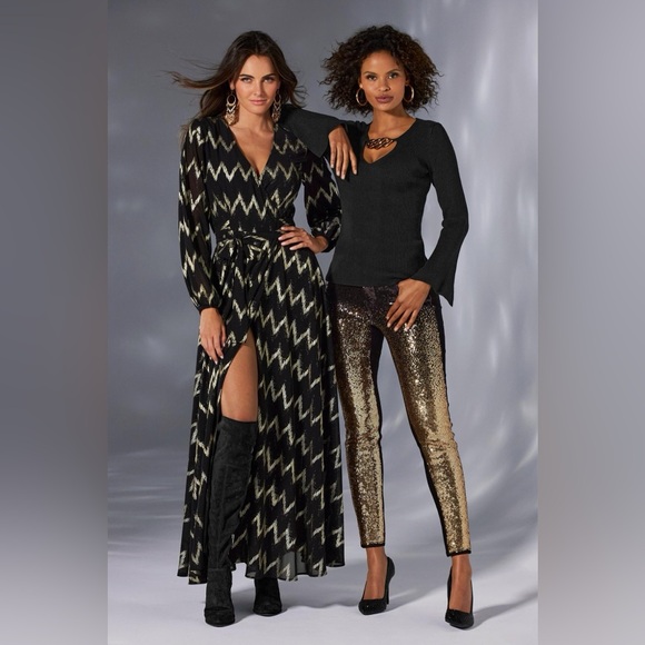 Stunning wrap dress super cute and beautiful condition size large